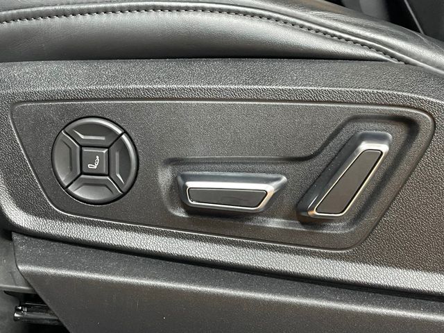 2019 Audi e-tron Prestige quattro - 22952755 - 11