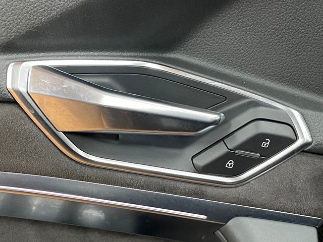 2019 Audi e-tron Prestige quattro - 22952755 - 14