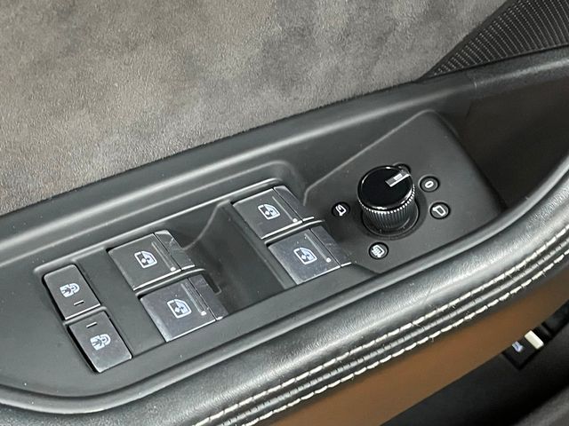 2019 Audi e-tron Prestige quattro - 22952755 - 15