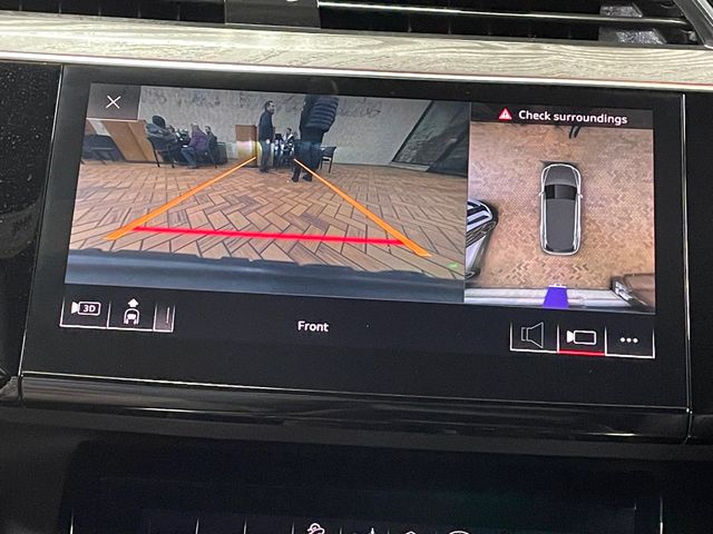 2019 Audi e-tron Prestige quattro - 22952755 - 30