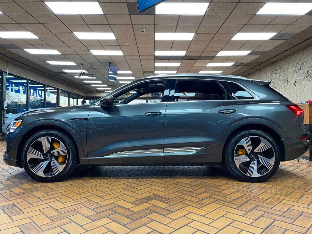 2019 Audi e-tron Prestige quattro - 22952755 - 4