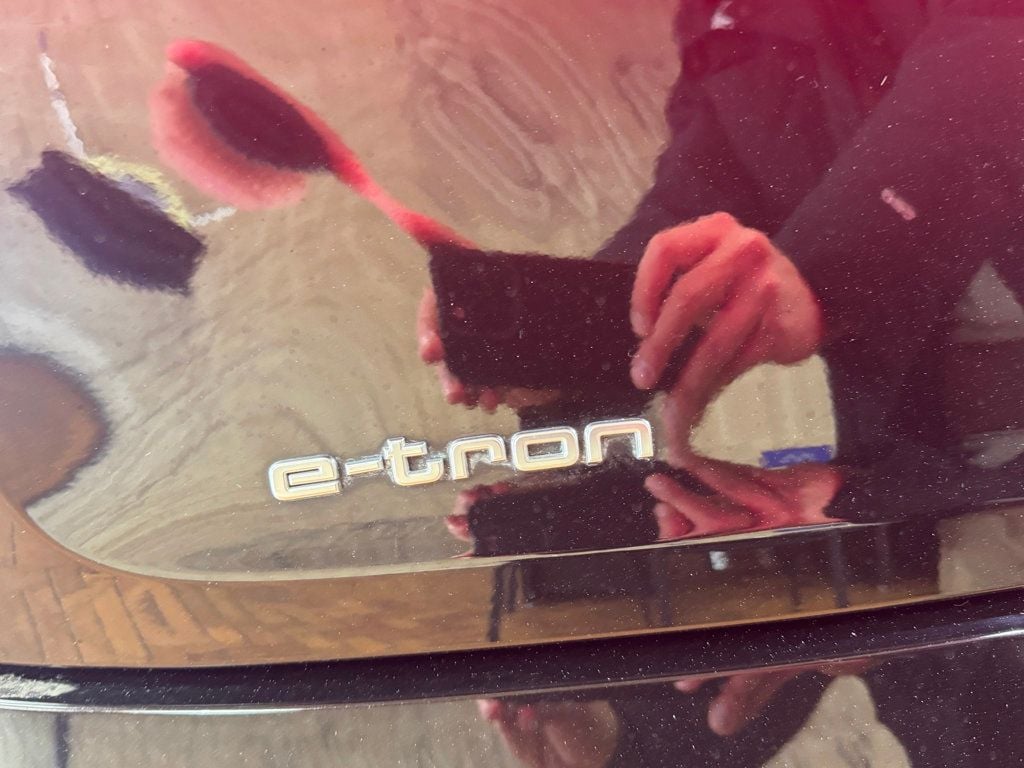 2019 Audi e-tron Prestige quattro - 22957852 - 15
