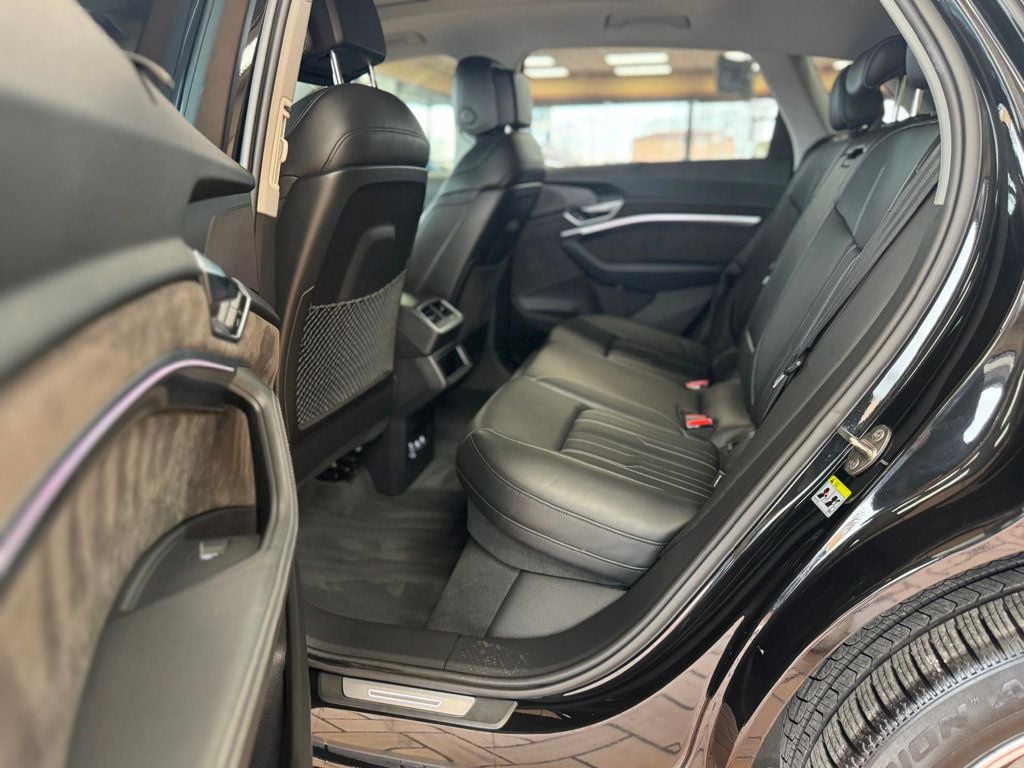 2019 Audi e-tron Prestige quattro - 22957852 - 21