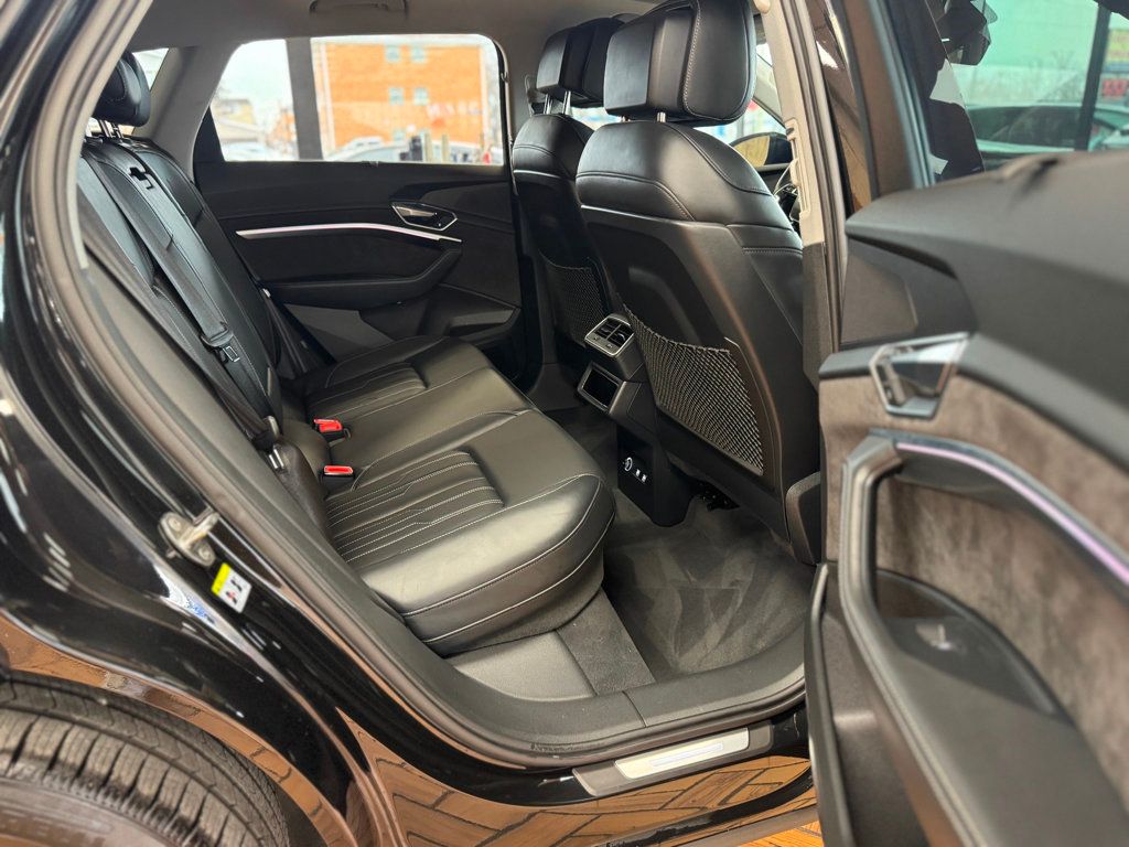 2019 Audi e-tron Prestige quattro - 22957852 - 22