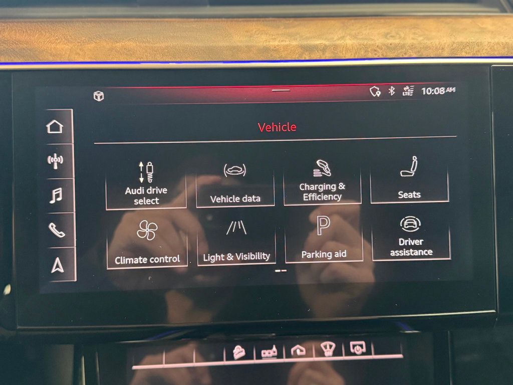 2019 Audi e-tron Prestige quattro - 22957852 - 28