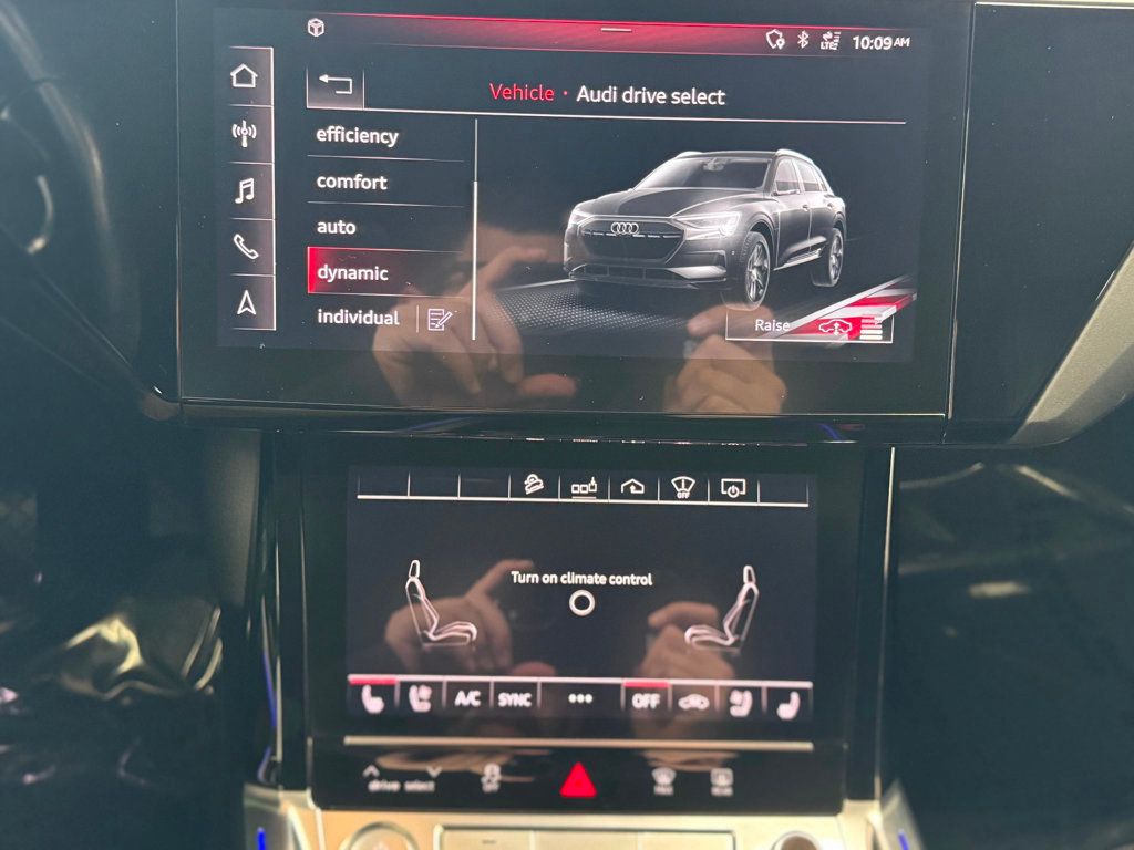 2019 Audi e-tron Prestige quattro - 22957852 - 35