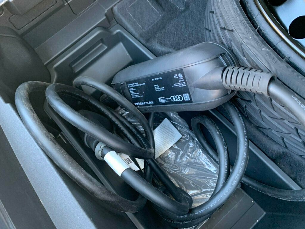 2019 Audi e-tron Prestige quattro - 22927379 - 14