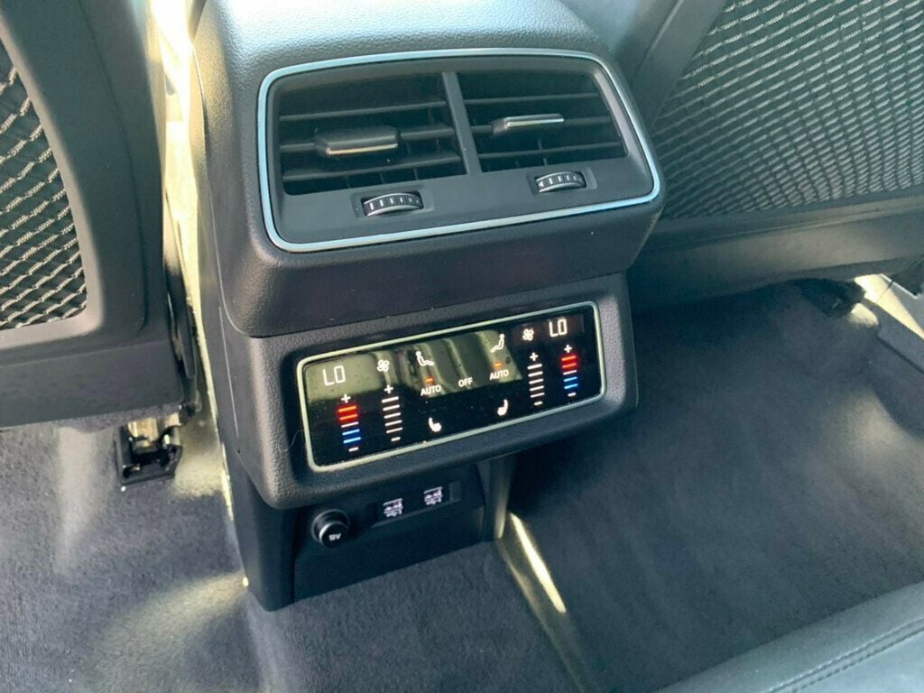 2019 Audi e-tron Prestige quattro - 22927379 - 38