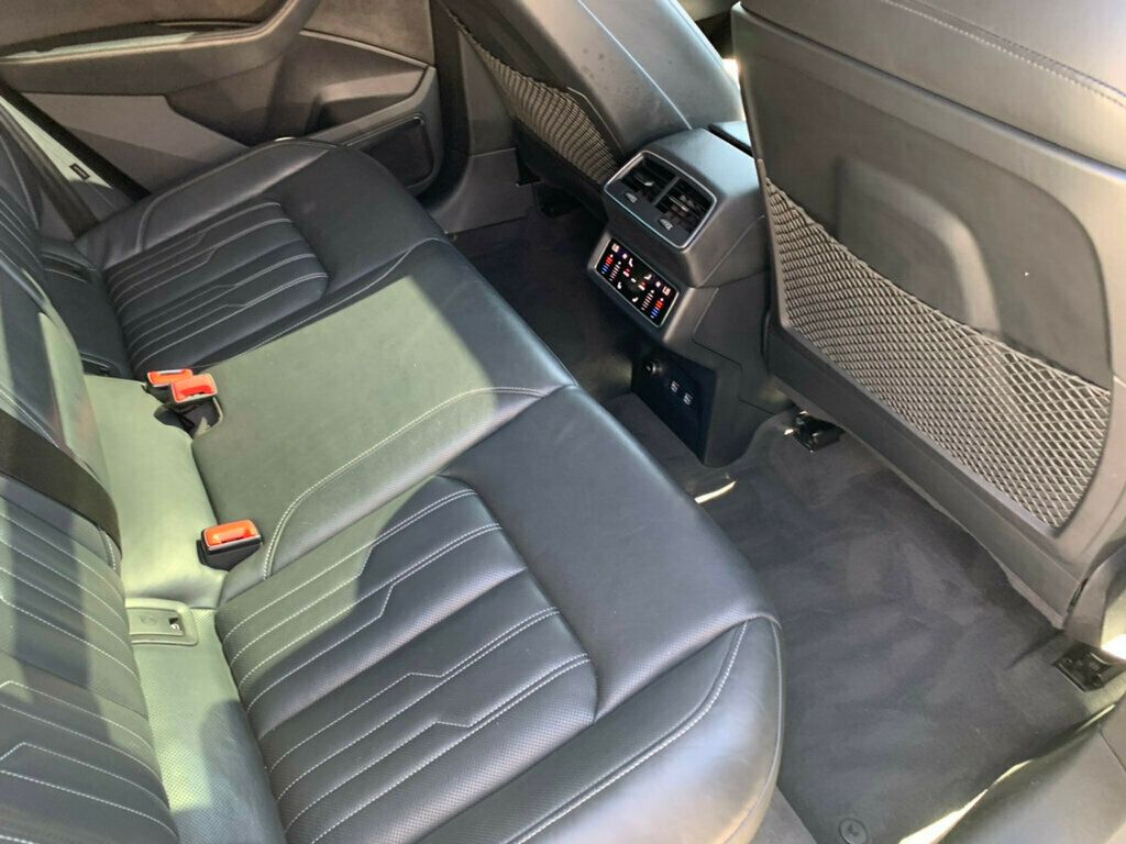 2019 Audi e-tron Prestige quattro - 22927379 - 45