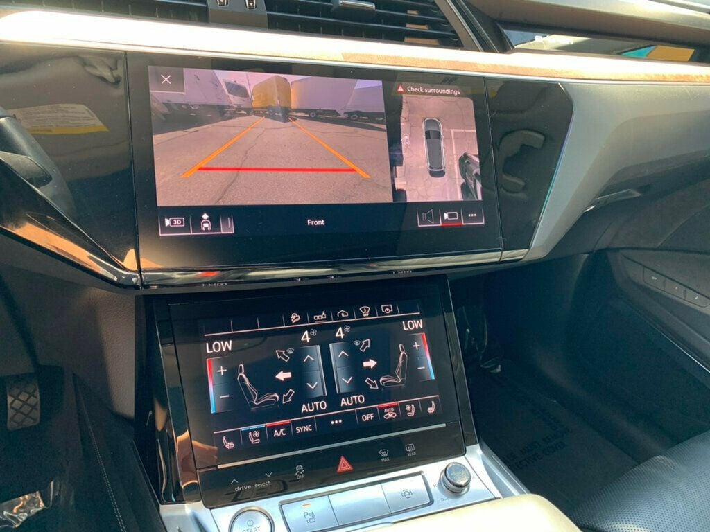 2019 Audi e-tron Prestige quattro - 22927379 - 5