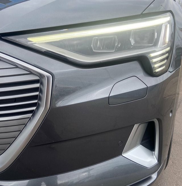 2019 Audi E-TRON Prestige quattro - 22308728 - 10