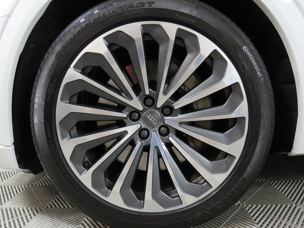 2019 Audi e-tron Prestige quattro - 21181799 - 32
