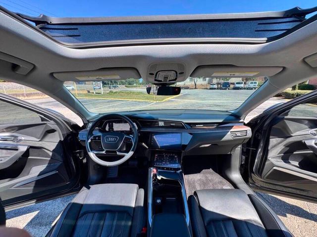 2019 Audi e-tron quattro Prestige AWD 4dr SUV - 22949074 - 9