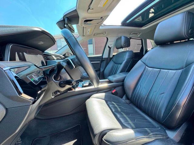 2019 Audi e-tron quattro Prestige AWD 4dr SUV - 22949074 - 10