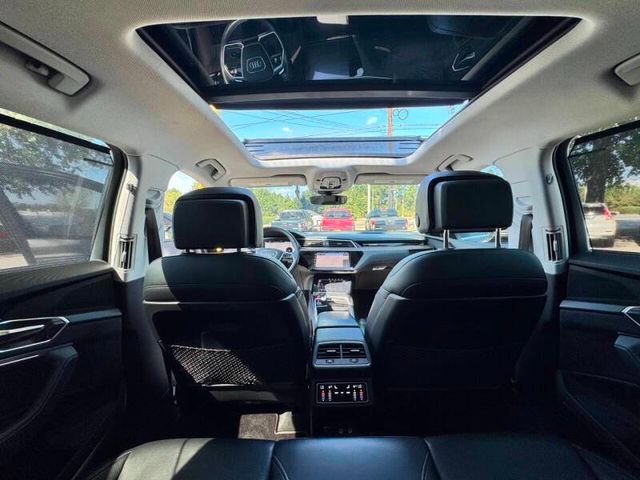 2019 Audi e-tron quattro Prestige AWD 4dr SUV - 22949074 - 16