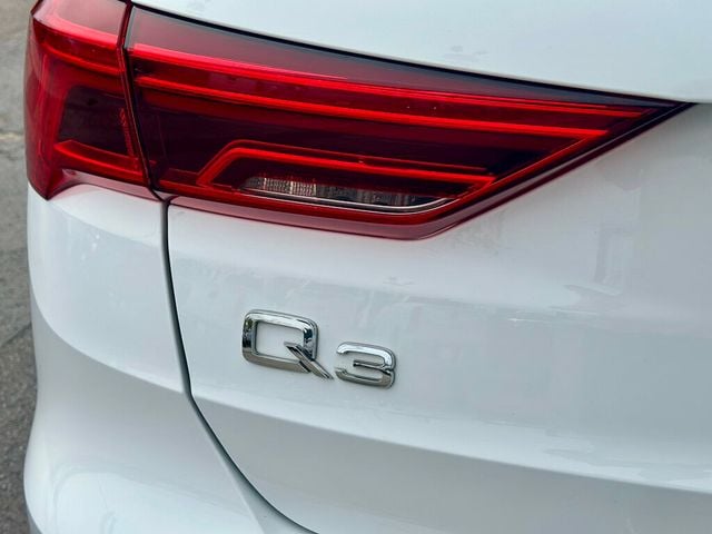 2019 Audi Q3 2.0 TFSI Premium quattro - 22535285 - 31