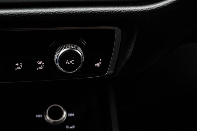 2019 Audi Q3 2.0 TFSI Premium quattro - 23058406 - 22