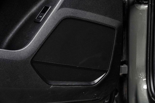 2019 Audi Q3 2.0 TFSI Premium quattro - 23058406 - 36