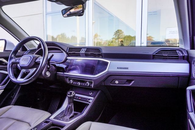 2019 Audi Q3 2.0 TFSI Premium quattro - 22926357 - 14