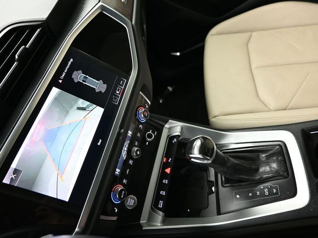 2019 Audi Q3 2.0 TFSI S line Premium Plus quattro - 23012191 - 22