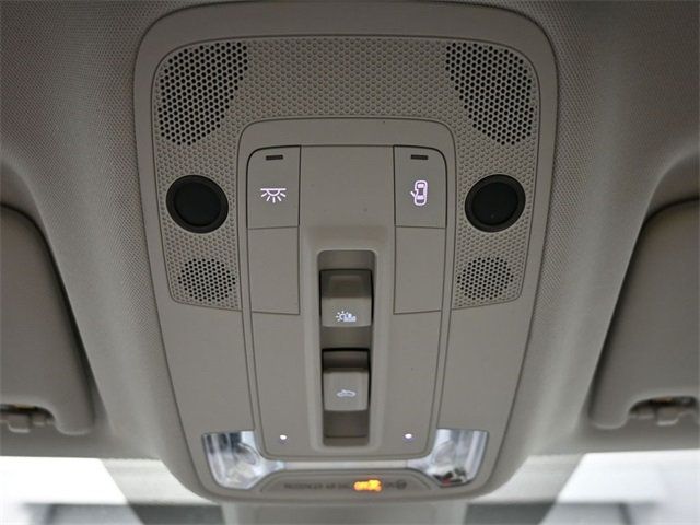 2019 Audi Q3 2.0 TFSI S line Premium Plus quattro - 22988747 - 16