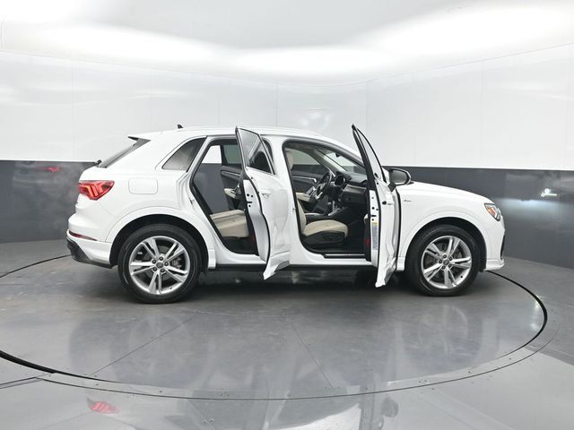 2019 Audi Q3 2.0 TFSI S line Premium Plus quattro - 22992159 - 41