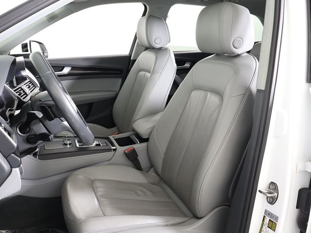 2019 Audi Q5 2.0T Premium Plus - 22953689 - 32