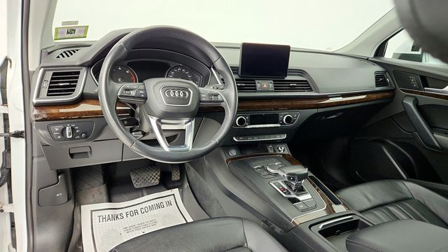 2019 Audi Q5 Premium 45 TFSI quattro with Convenience Pkg & Panoramic Sunroof - 22944667 - 12
