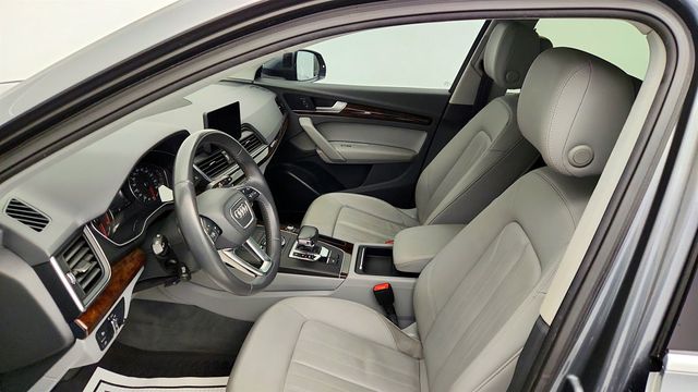 2019 Audi Q5 Premium 45 TFSI quattro with Convenience Pkg & Panoramic Sunroof - 22970652 - 19