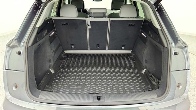 2019 Audi Q5 Premium 45 TFSI quattro with Convenience Pkg & Panoramic Sunroof - 22970652 - 21