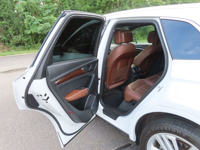 2019 Audi Q5 Premium Plus 45 TFSI quattro - 23065212 - 29
