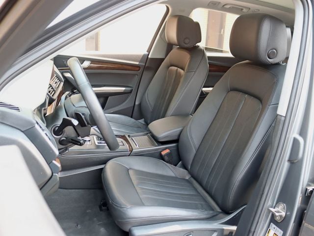 2019 Audi Q5 Premium Plus 45 TFSI quattro - 23054137 - 24