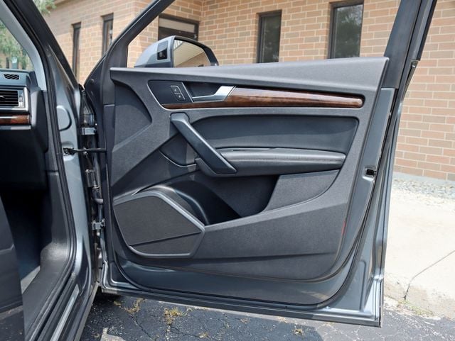 2019 Audi Q5 Premium Plus 45 TFSI quattro - 23054137 - 30