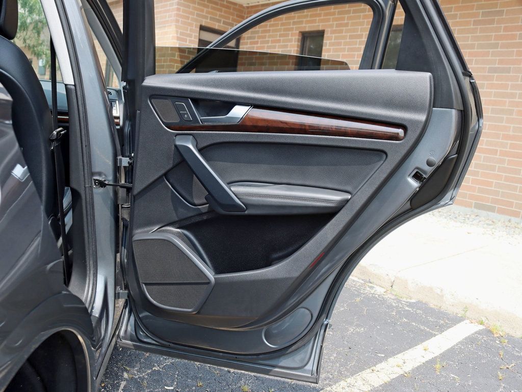 2019 Audi Q5 Premium Plus 45 TFSI quattro - 23054137 - 32