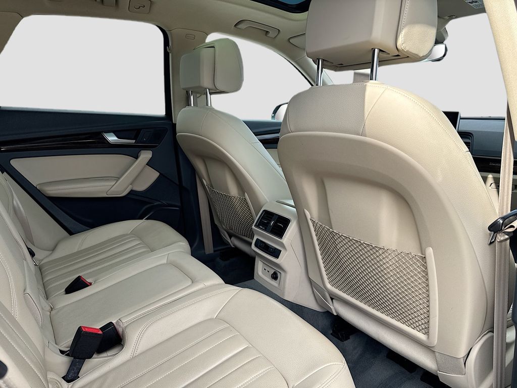 2019 Audi Q5 Premium Plus 45 TFSI quattro - 22977028 - 17