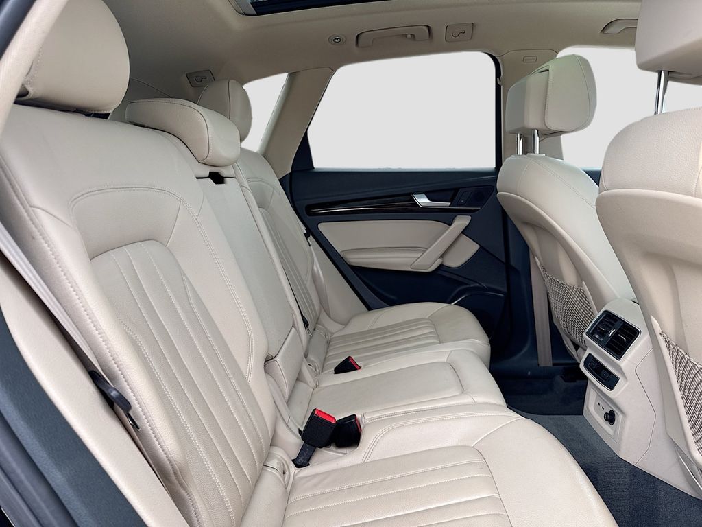 2019 Audi Q5 Premium Plus 45 TFSI quattro - 22977028 - 18