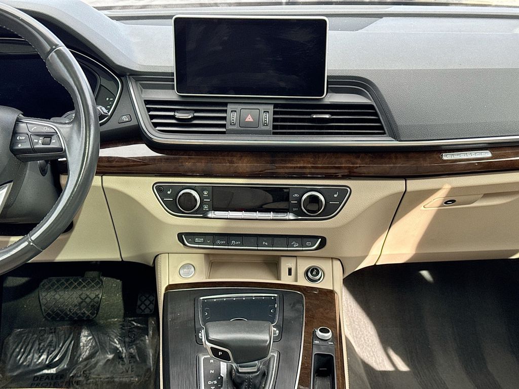 2019 Audi Q5 Premium Plus 45 TFSI quattro - 22977028 - 21