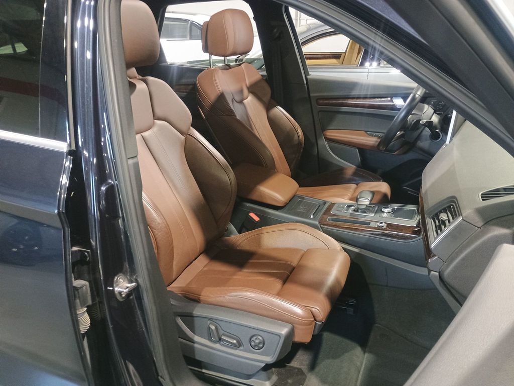 2019 Audi Q5 Prestige 45 TFSI quattro 1 Owner - 22973866 - 35