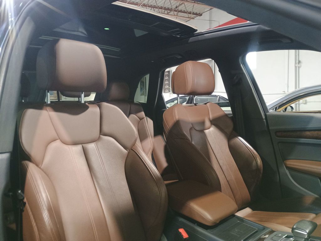 2019 Audi Q5 Prestige 45 TFSI quattro 1 Owner - 22973866 - 36