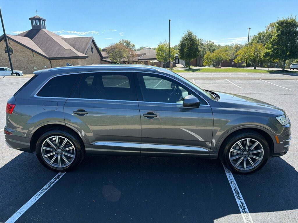 2019 Audi Q7 Premium photo 7
