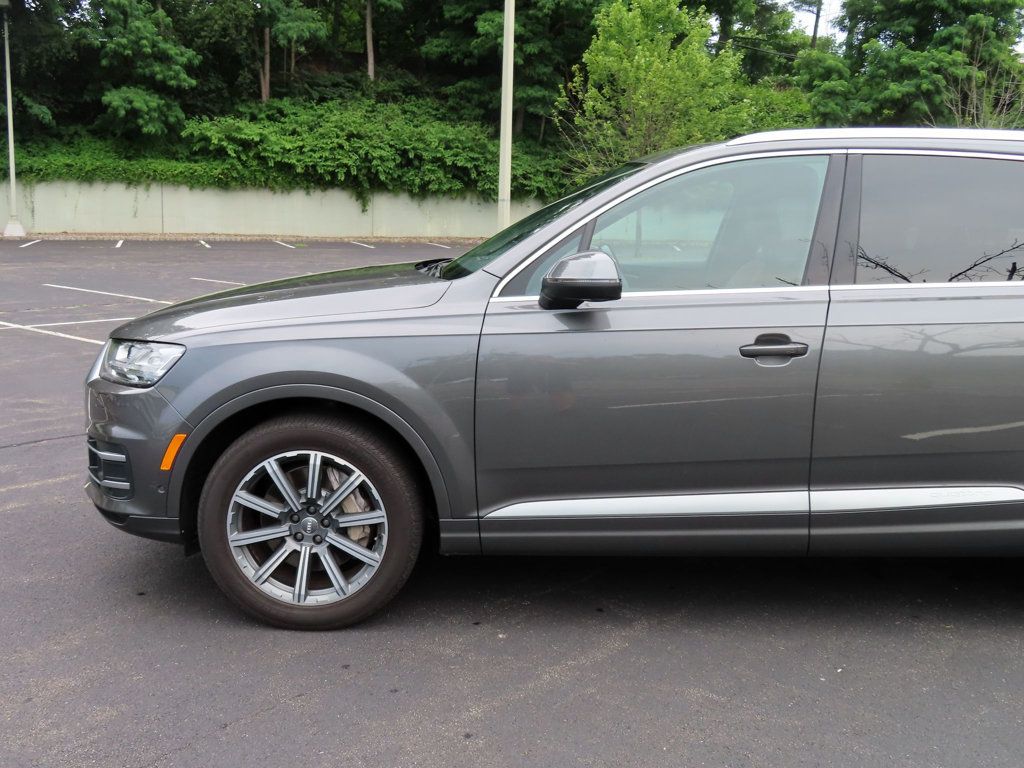 2019 Audi Q7 Premium Plus photo 11