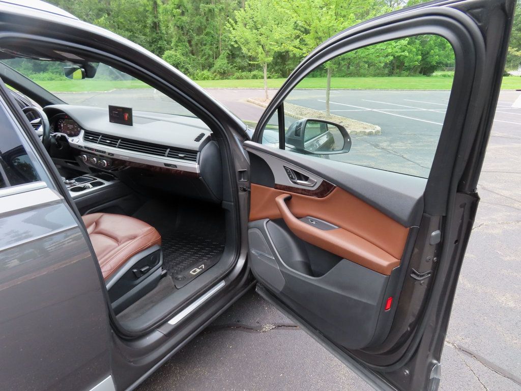 2019 Audi Q7 Premium Plus photo 24