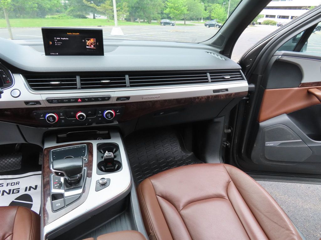 2019 Audi Q7 Premium Plus photo 32