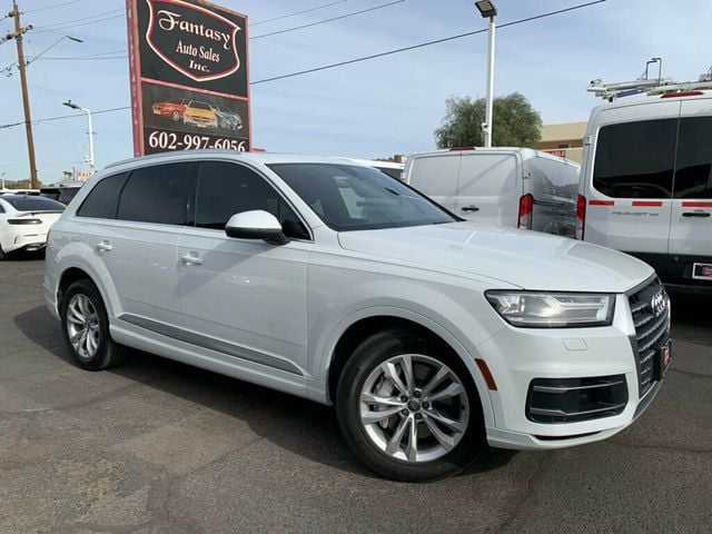 2019 Audi Q7 Premium photo 2