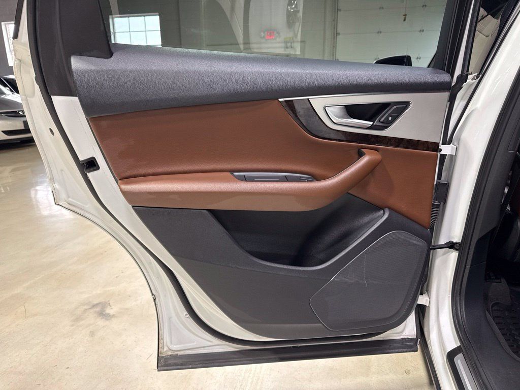 2019 Audi Q7 45 Premium - 23095905 - 24