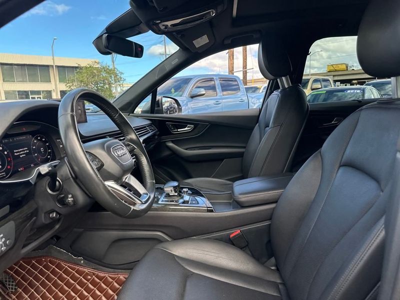 2019 Audi Q7 55 Premium Plus photo 8