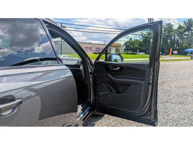 2019 Audi Q7 Premium Plus - 22945249 - 10