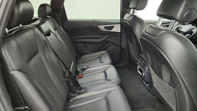 2019 Audi Q7 Premium Plus 45 TFSI quattro - 22941000 - 24