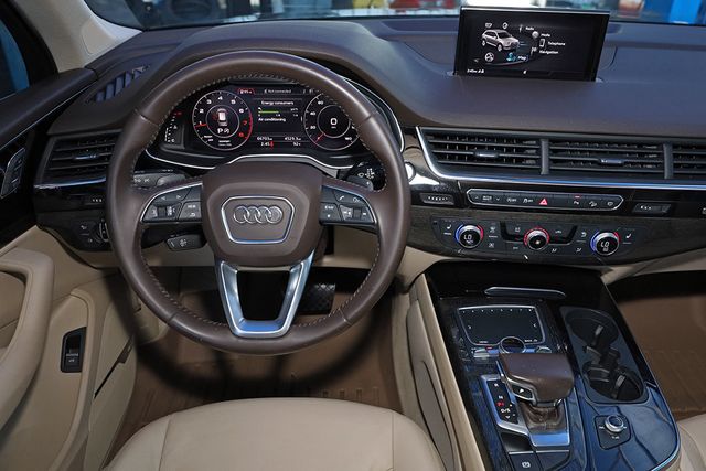 2019 AUDI Q7 Premium Plus 55 TFSI quattro - 23030798 - 26