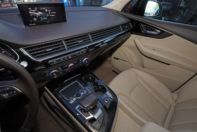 2019 AUDI Q7 Premium Plus 55 TFSI quattro - 23030798 - 30
